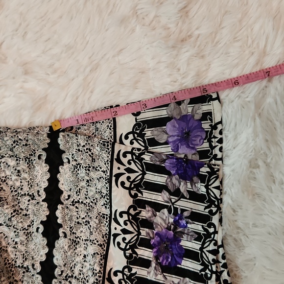 Vintage  black, purple and white multi print blouse - Picture 7 of 8